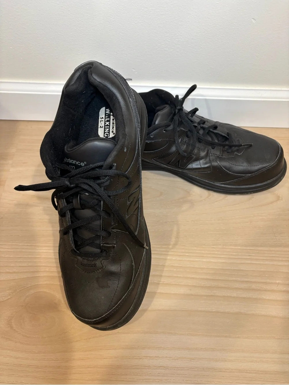 New Balance 577 Walking SL-2 Shoes Lace Up Black MW577BK Mens Size 13 2E